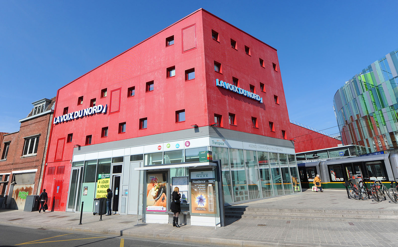 Ville Renouvelée a aménagé le centre ville de Tourcoing avec la création d'un espace commercial et la restructuration de la place